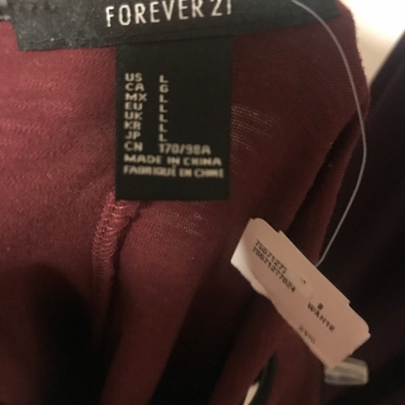 Maroon and Black Short Dress - Picture 3 of 3